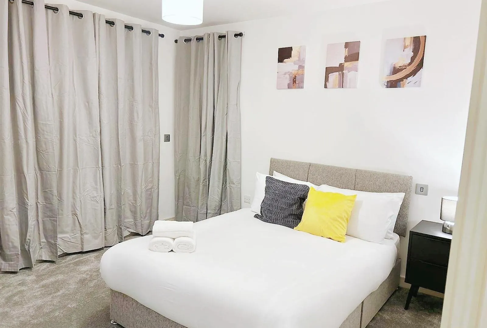 Luxury 2-Bed Apartment With Stunning Views Near The Shard & Tower Bridge Londyn 0*,